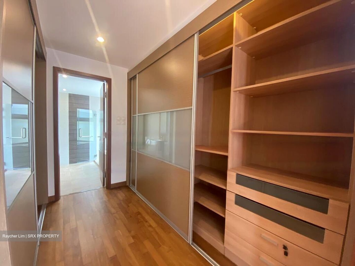 Lornie Road (D11), Terrace #473810521